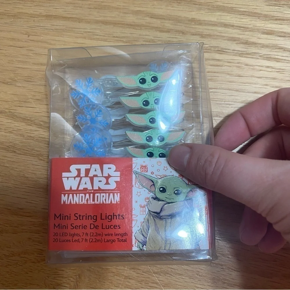 Star Wars Mandalorian Mini String Lights NEW Baby Yoda Battery Operated Disney